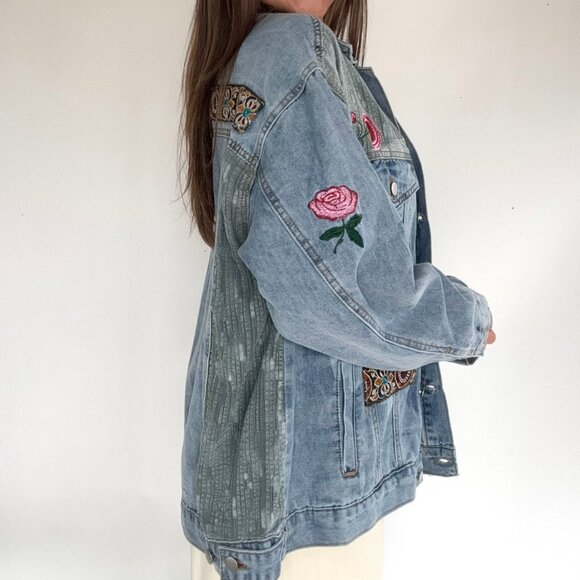 Embroidered Patch Denim Jacket by POL NEW Size Medium - Picture 4 of 7
